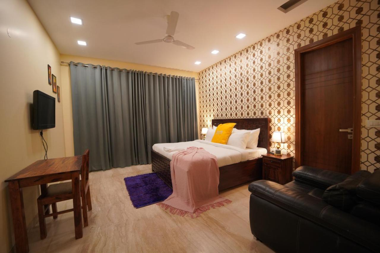 अपार्टमेंट Luxury 3bhk Service -golf Course Road, *