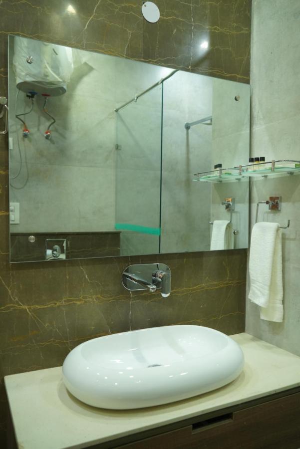 अपार्टमेंट Luxury 3bhk Service -golf Course Road, *